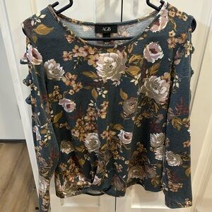 Women’s size medium. PTP is 10.5 and length is 24”.